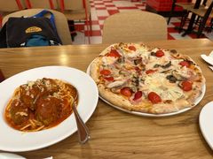 -城市大道红炉披萨烘焙坊