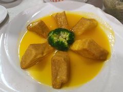 -枫林红了·长沙地标酒楼(金星路店)