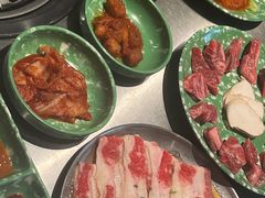 -欧巴炭烤肉오빠숯불구이(南京东路店)