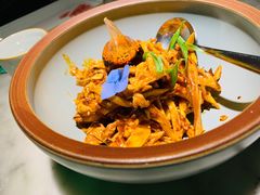 敲糖棒棒鸡-辛香汇·现炒川菜(淮海路百盛店)