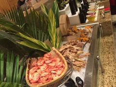 -华邑酒店·鲜艳全日自助餐厅