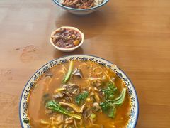 -邱芳粉店(迎宾大道旗舰店)