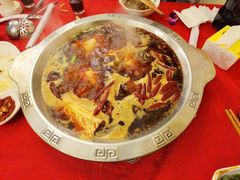 -山城年华老火锅(玉林店)
