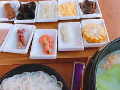 -老妈米线(港龙店)