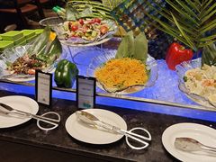 -亚龙湾希尔顿自助餐厅·海鲜·烧烤·沙滩BBQ·现场乐队