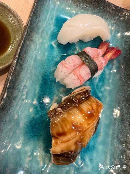 鮨国鱿鱼寿司图片