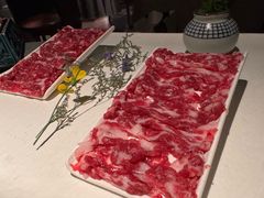 -左庭右院鲜牛肉火锅黑金店(陆家嘴中心店)