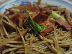 -珠宝街老左杂酱面馆