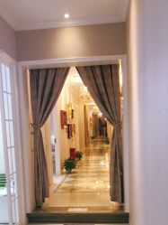 -蕾蕾美颜美容美体