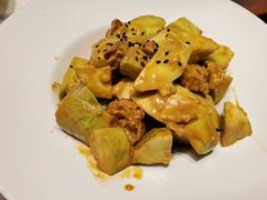 -闫府私房菜(恒隆店)