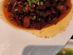 -万重锦·人文川菜馆(骡马市店)