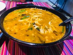 -香巴拉云南餐厅(华莱坞店)