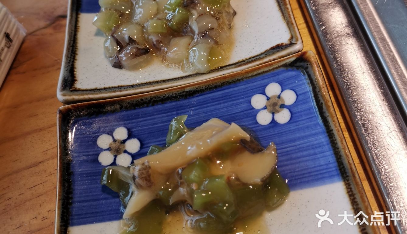 有个辣酱味道不错,也不怎么辣