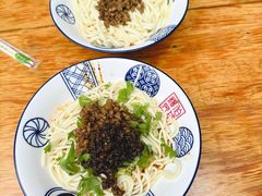 -杨伯英传统杂酱面