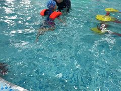 -乐悠游亲子游泳俱乐部