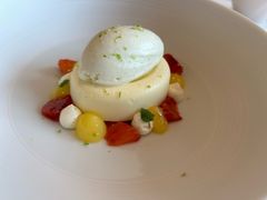 芝士蛋糕及柠檬配椰子青柠雪糕-Caprice(香港四季酒店)