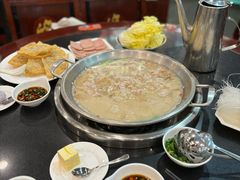 -老来福·非遗酸汤兔(凯旋路店)
