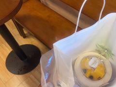 -椰吉满•鲜椰饮品(侨港黑金冠好店)