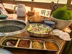 -明洞阿姨·韩式酱蟹烤肉·创意料理(三元桥店)