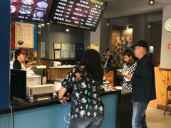 -闫家驴肉老店(华电一校店)