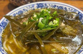 Special Duck Soup Rice Noodles