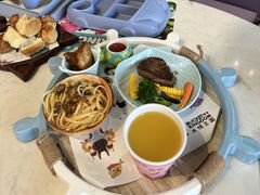 -水桶王国主题餐厅·聚会·生日派对·亲子活动·家庭套餐(亚龙湾希尔顿店)