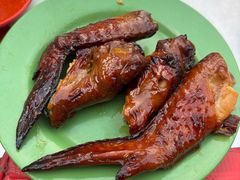 黄亚华招牌烧鸡翅-黄亚华小食店(Jalan Alor)
