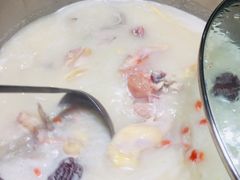 -洪氏嗨捞·猪肚鸡火锅(阳光天地店)