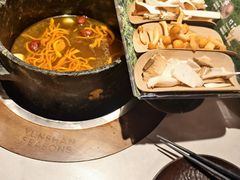 -芸山季·云南山珍菌火锅(人民广场来福士店)