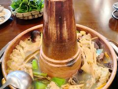 -岳记兴隆·青城腊排铜火锅(融创店)