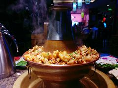 -沪小二炭火蛙锅(淮海中路美食不夜城店)