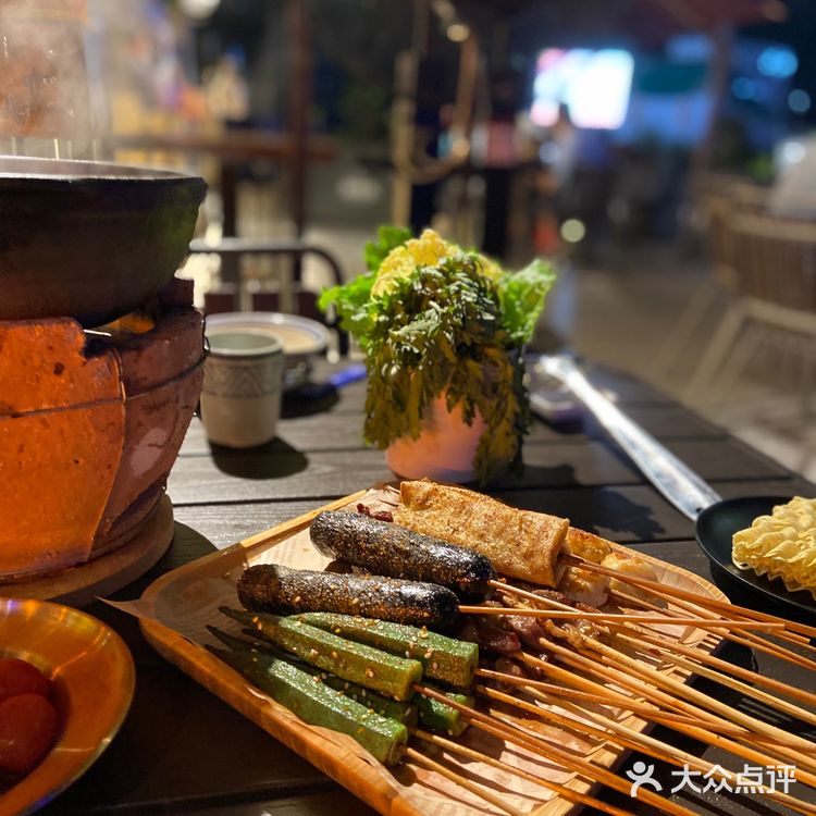 华侨城超好吃的生蚝鸡煲,烧烤爱了