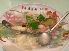 -壹零贰小馆(桂城石啃店)