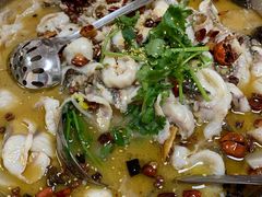 -何哥鲜鱼餐厅(龙湖花园店)