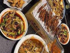 -六福烧烤酒馆(秦隆步行街店)