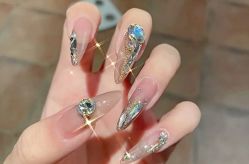 -LILY NAILS美甲美睫