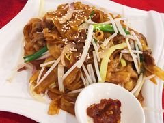 干炒牛河精-鼎珑点心仔(燕塘店)