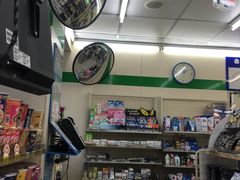 -全家便利店(新闸路二店)