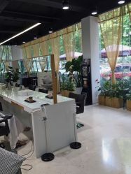 -CARR SALON