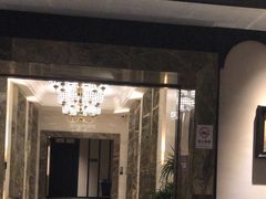 -万泊酒店(长沙五一广场国金中心店)