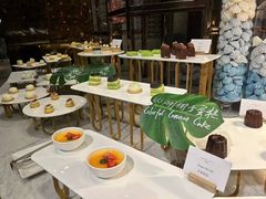 -锦厨国际自助餐厅 · 云端景观 (昆明索菲特大酒店)