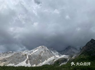 很幸运就机会前往向往很久的稻城亚丁，坐车花费了两天