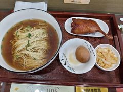 -百年老字号·观振兴蟹黄面·三虾面·苏式面(观前街富仁坊巷店)