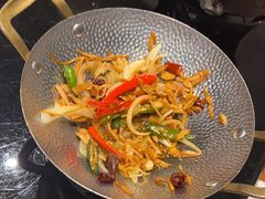 -川流不息·地道川菜·小龙虾(新松江路店)