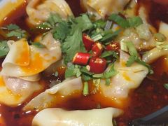 -八二小区抄手(龙湖上城天街店)