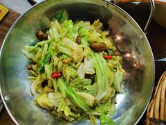 -有红鸡毛店·川菜(建设路店)