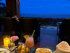 -日落吧·海景咖啡厅·餐酒吧·鸡尾酒·下午茶·乐队表演·浪漫夕阳·三亚文华东方酒店
