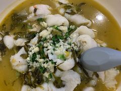 酸菜鱼-知鱼之味(虹桥天地店)