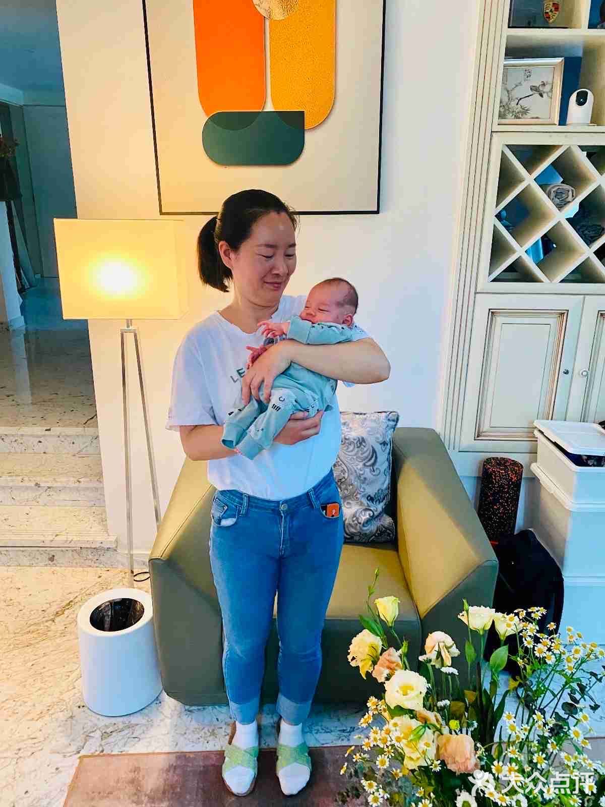 李银娣月嫂 亲亲妈咪好月嫂推荐[加油]