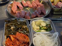 -哈哈碳都·牛肋条无限自助烤肉(台江万达店)